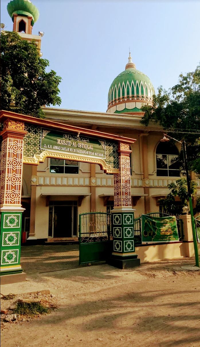 AL-ISTIQLAL