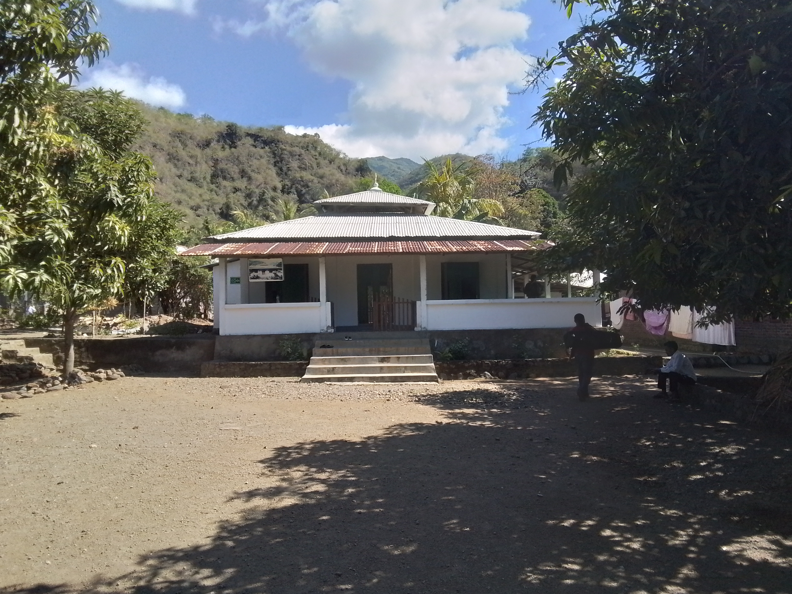 AL-HASANAH WAILOLONG