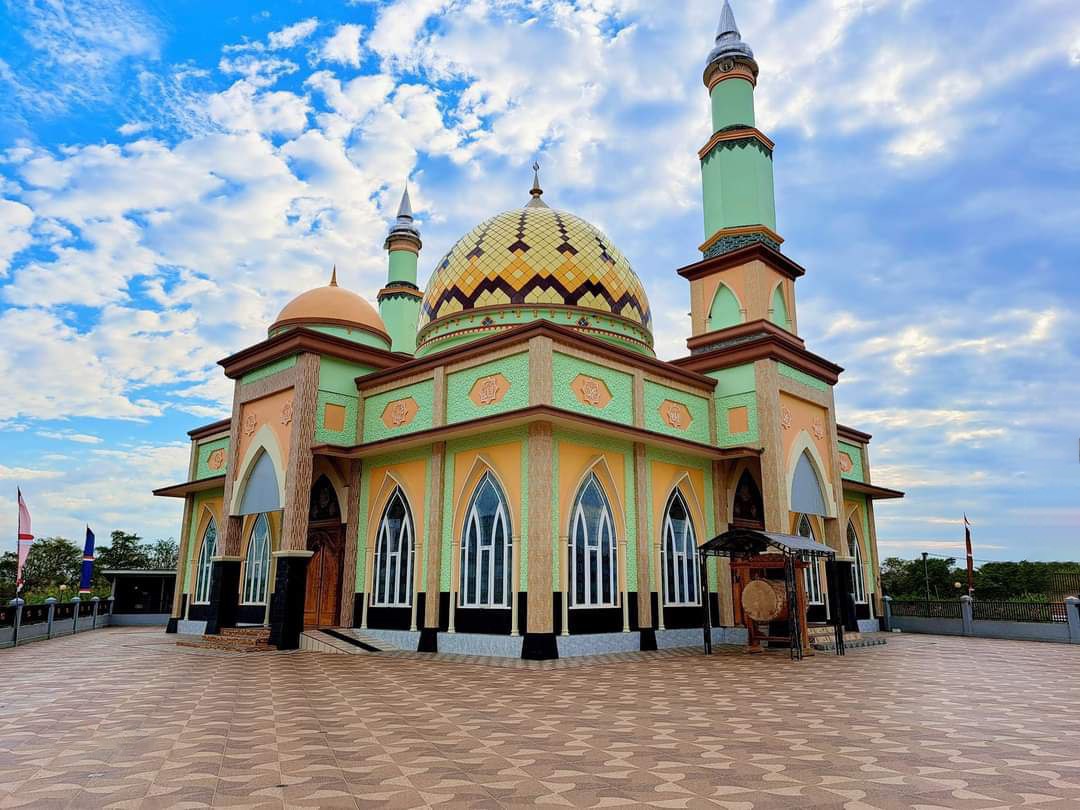 DUA MAS