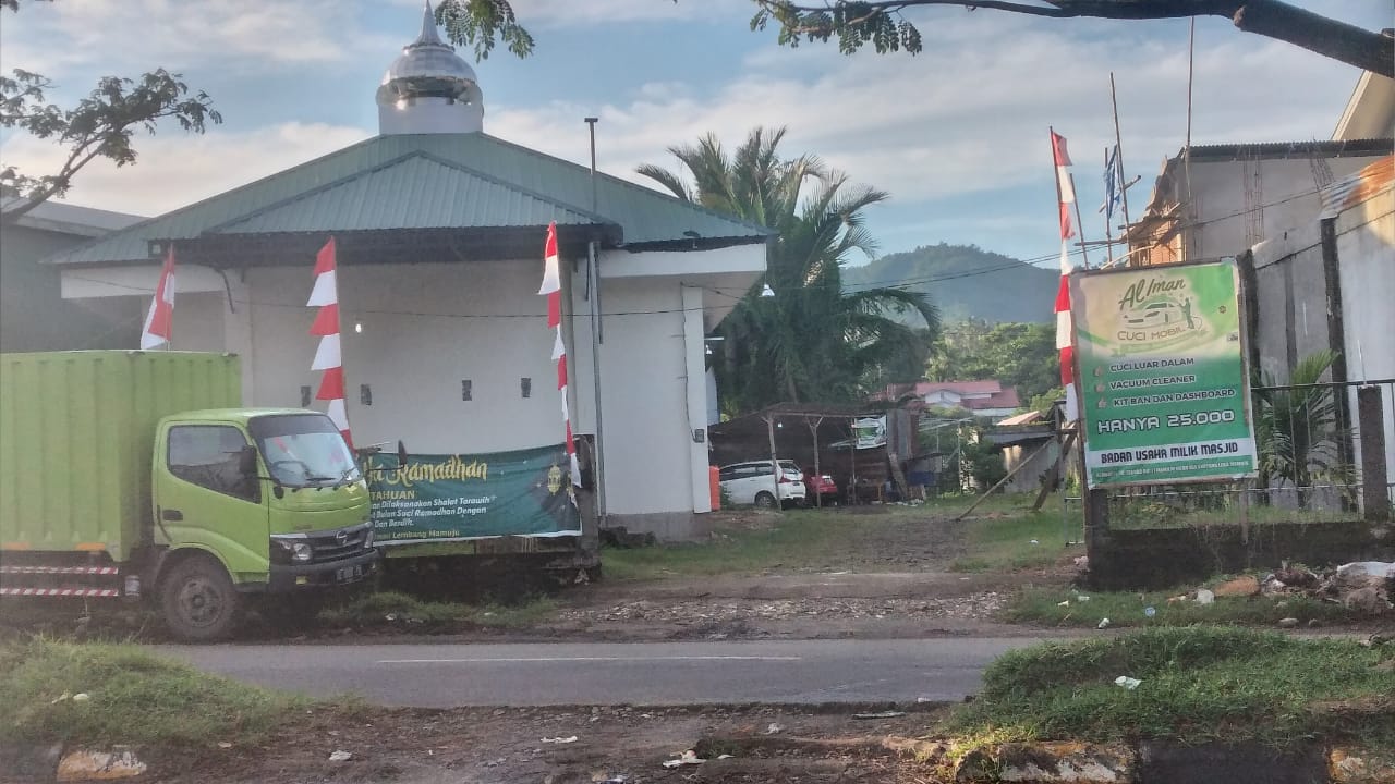 ''Al-Iman Lembang Mamuju