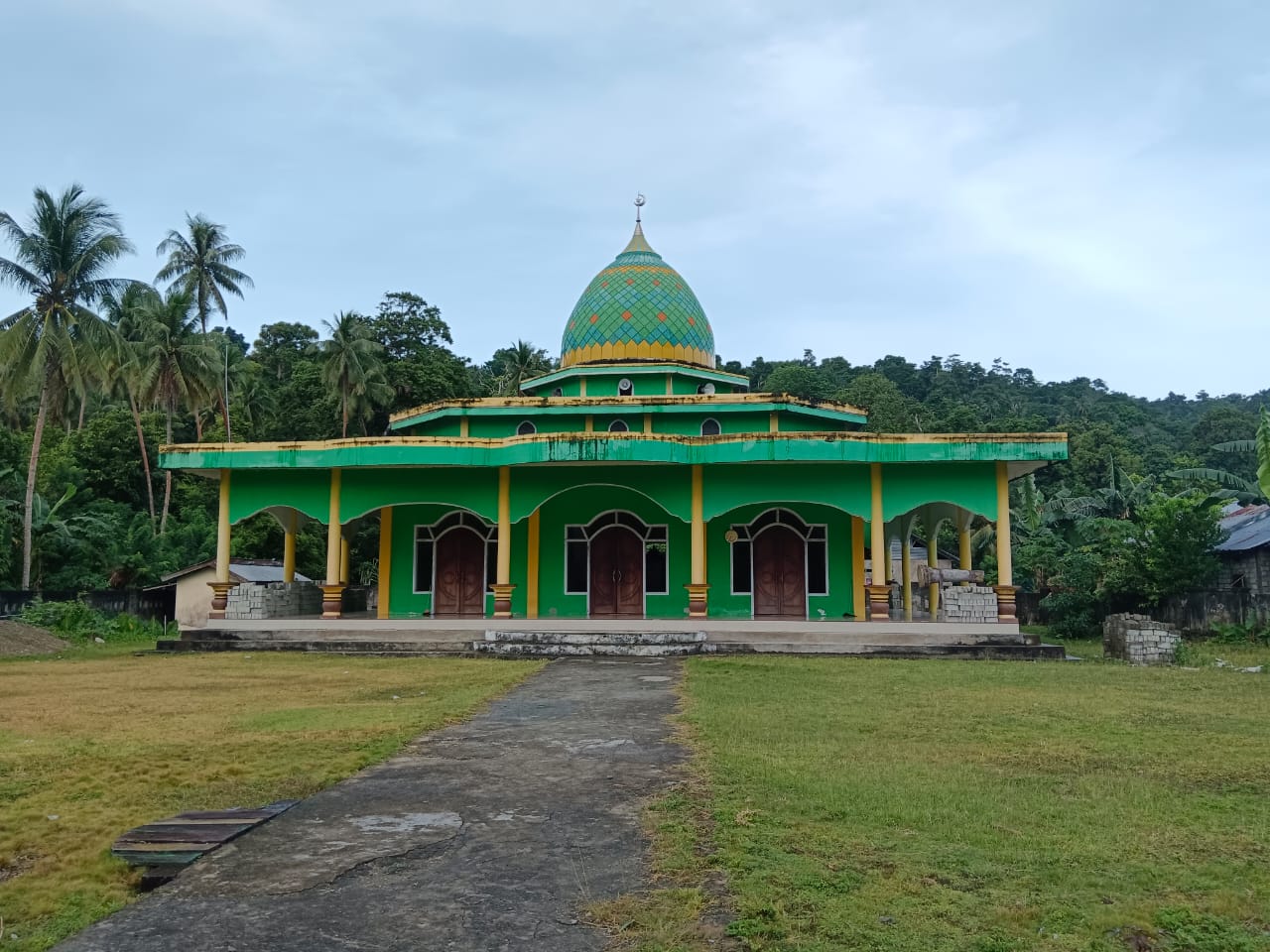 AL-QOMARIAH
