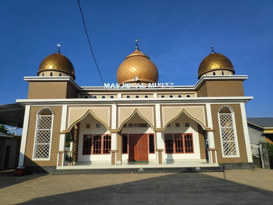 AL-MU'IZZ