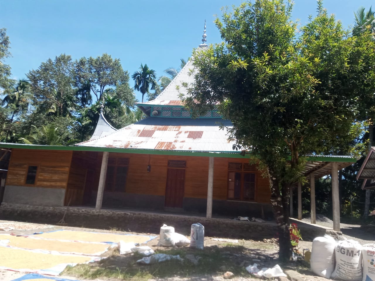 SURAU GONJONG