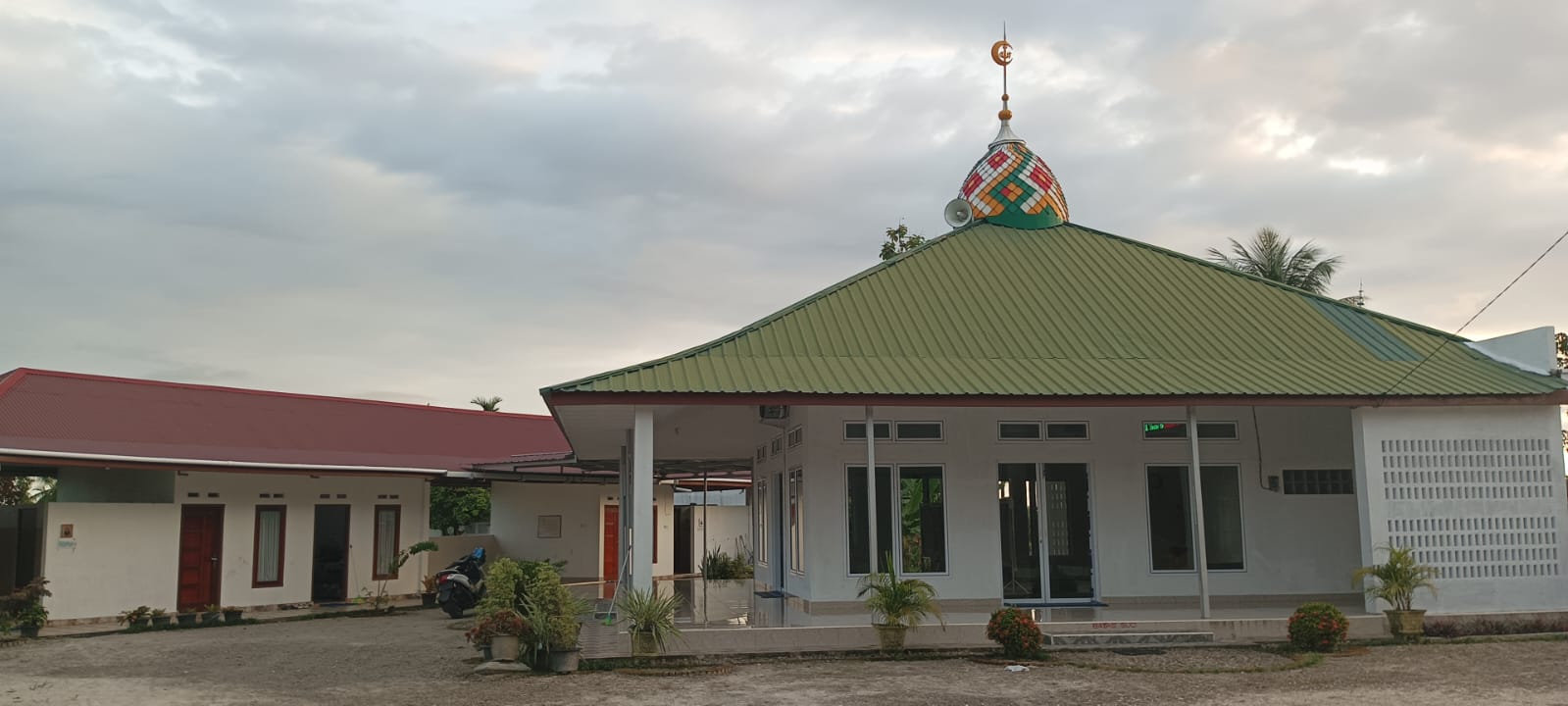 SIMPANG APA