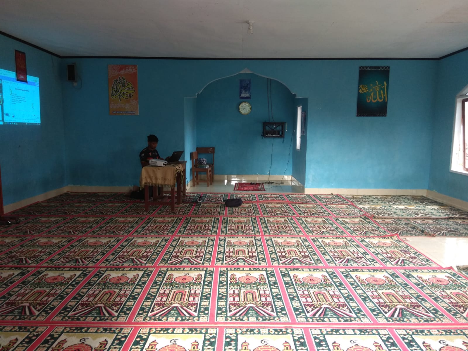 NURUL HUDA SMP NEGERI 4 PALEMBAYAN