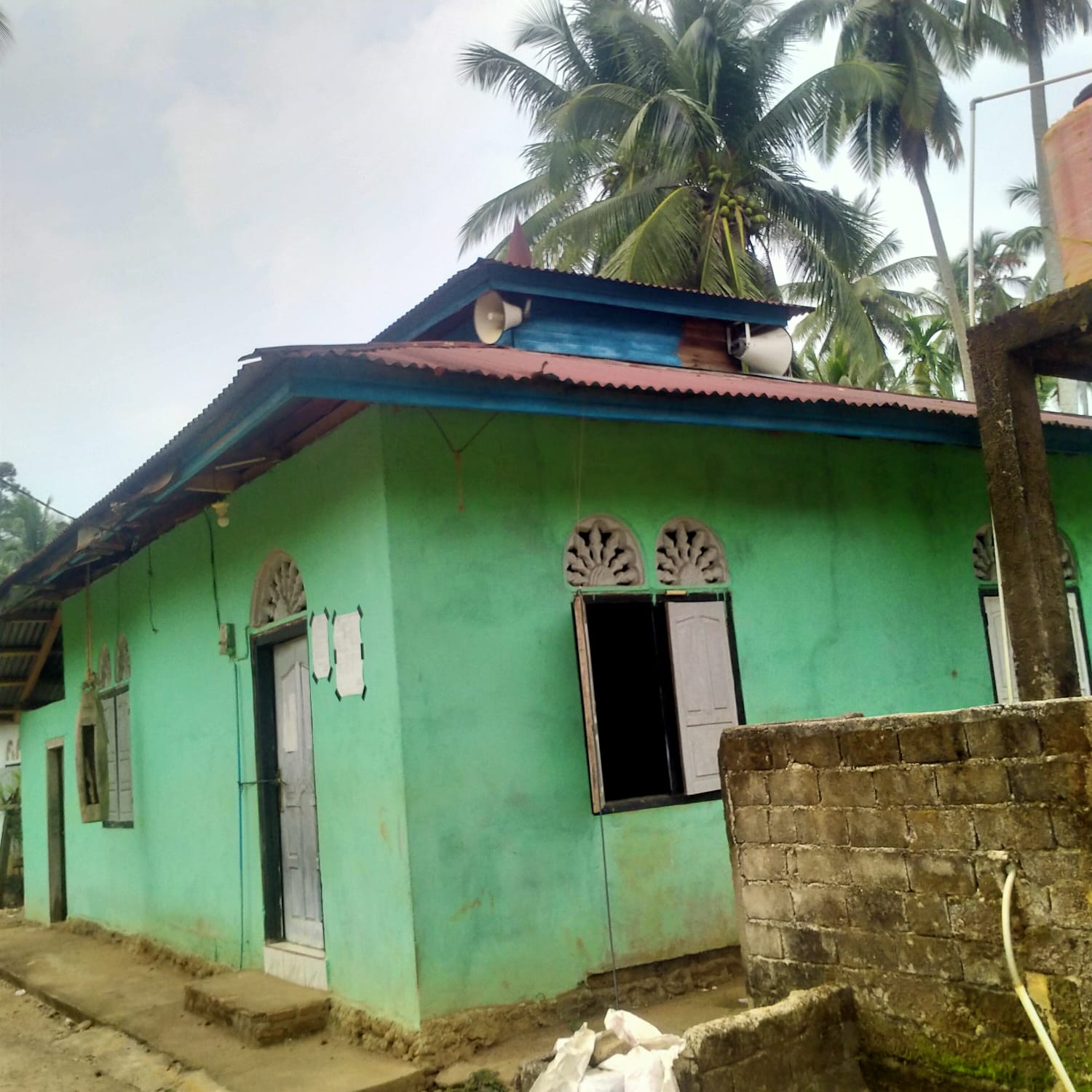 MANGKUTO ALAM