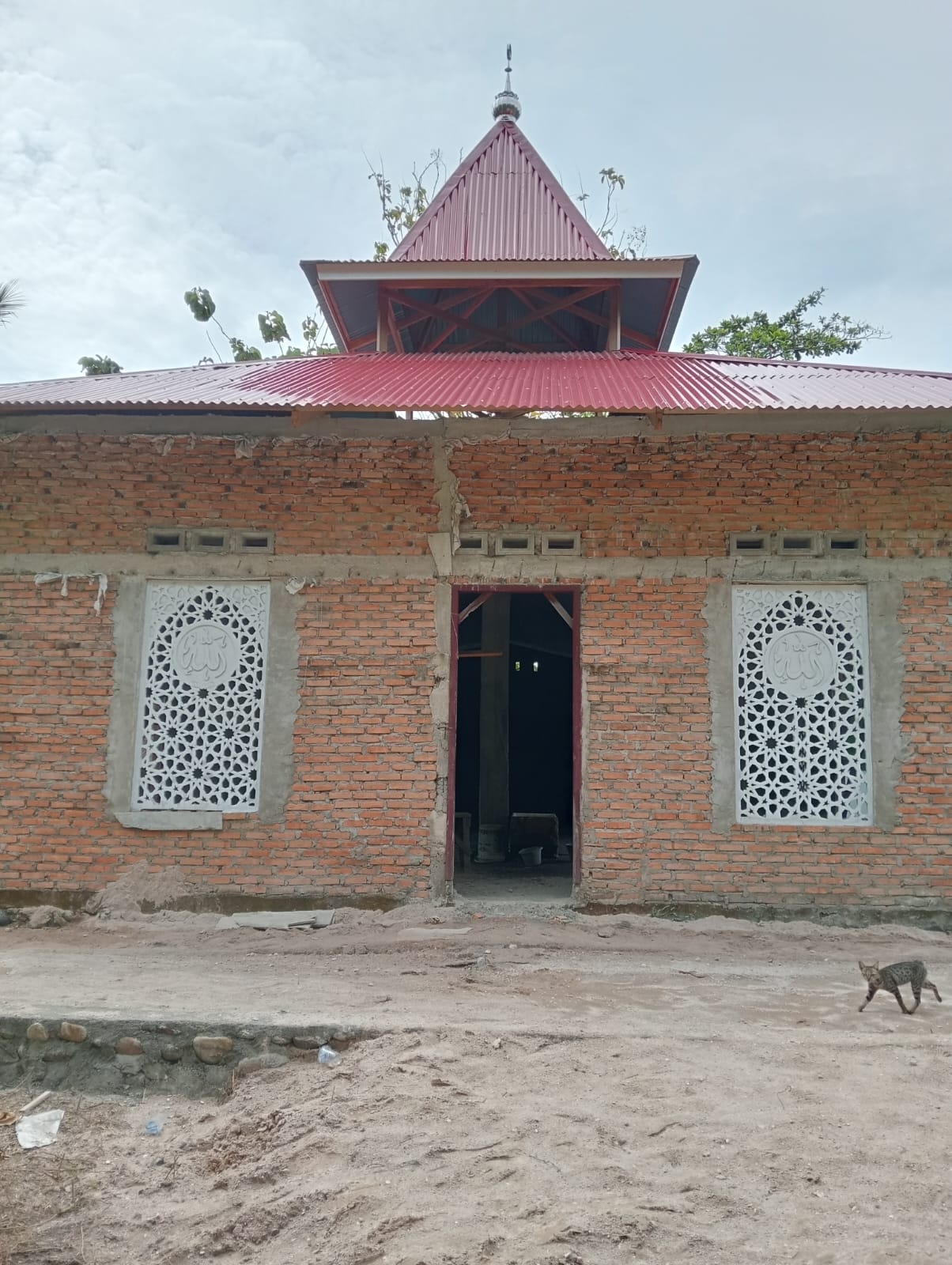 MUSHALLA (SURAU) TAMPAT TAMAN