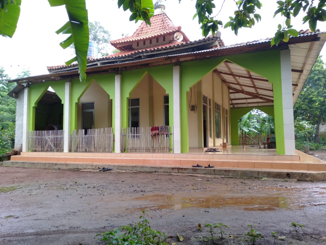 AL - HIKAM