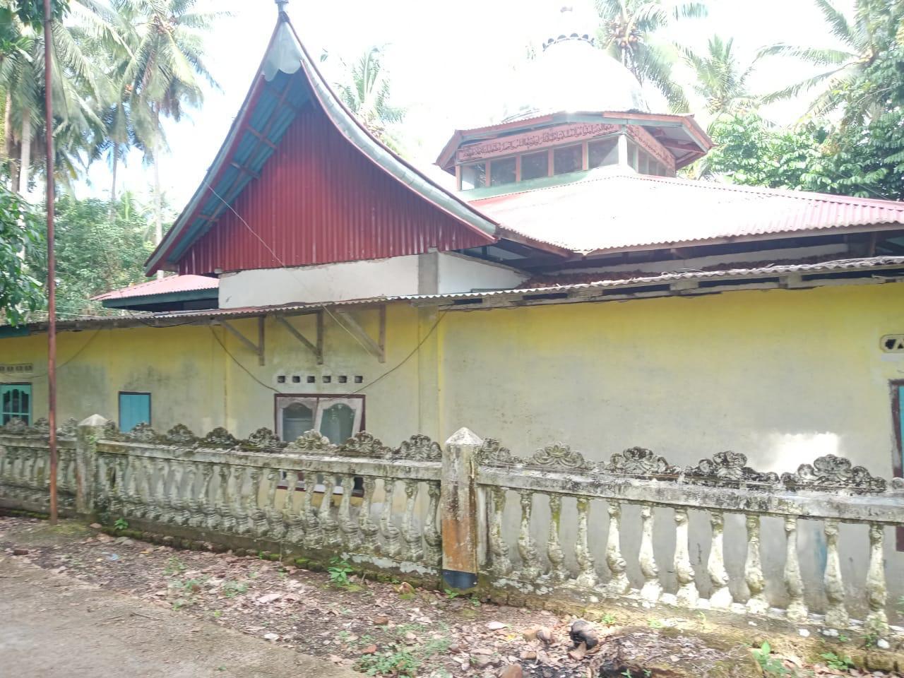 Mushola Mujahidin (Surau Tangah Padang)