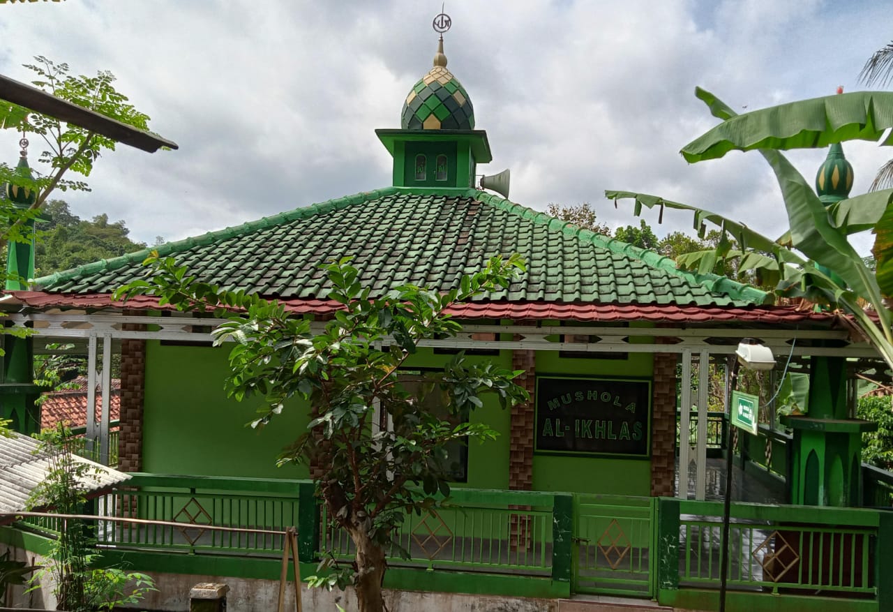 AL- IKHLAS