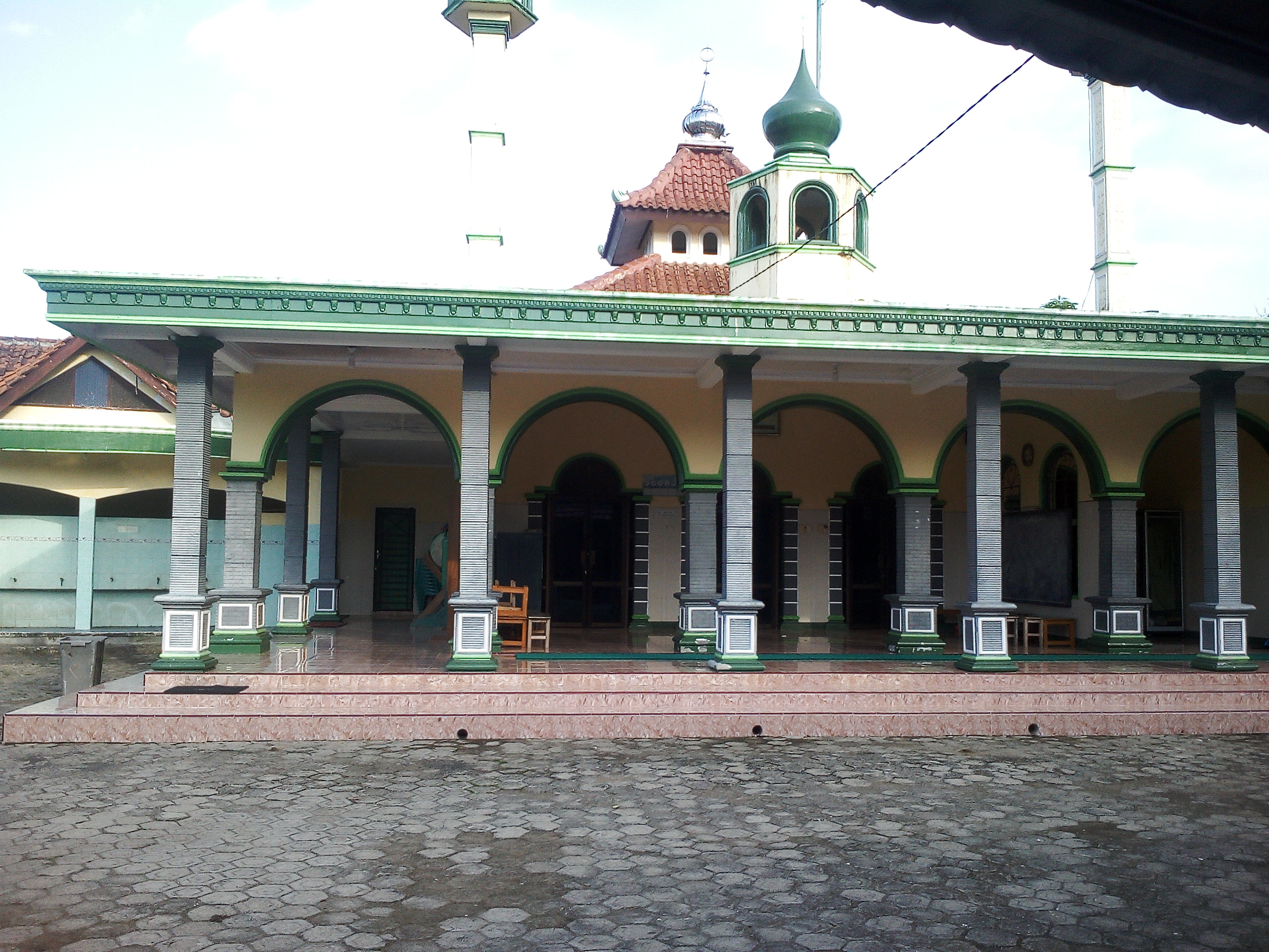 NURUL MUTTAQIIN