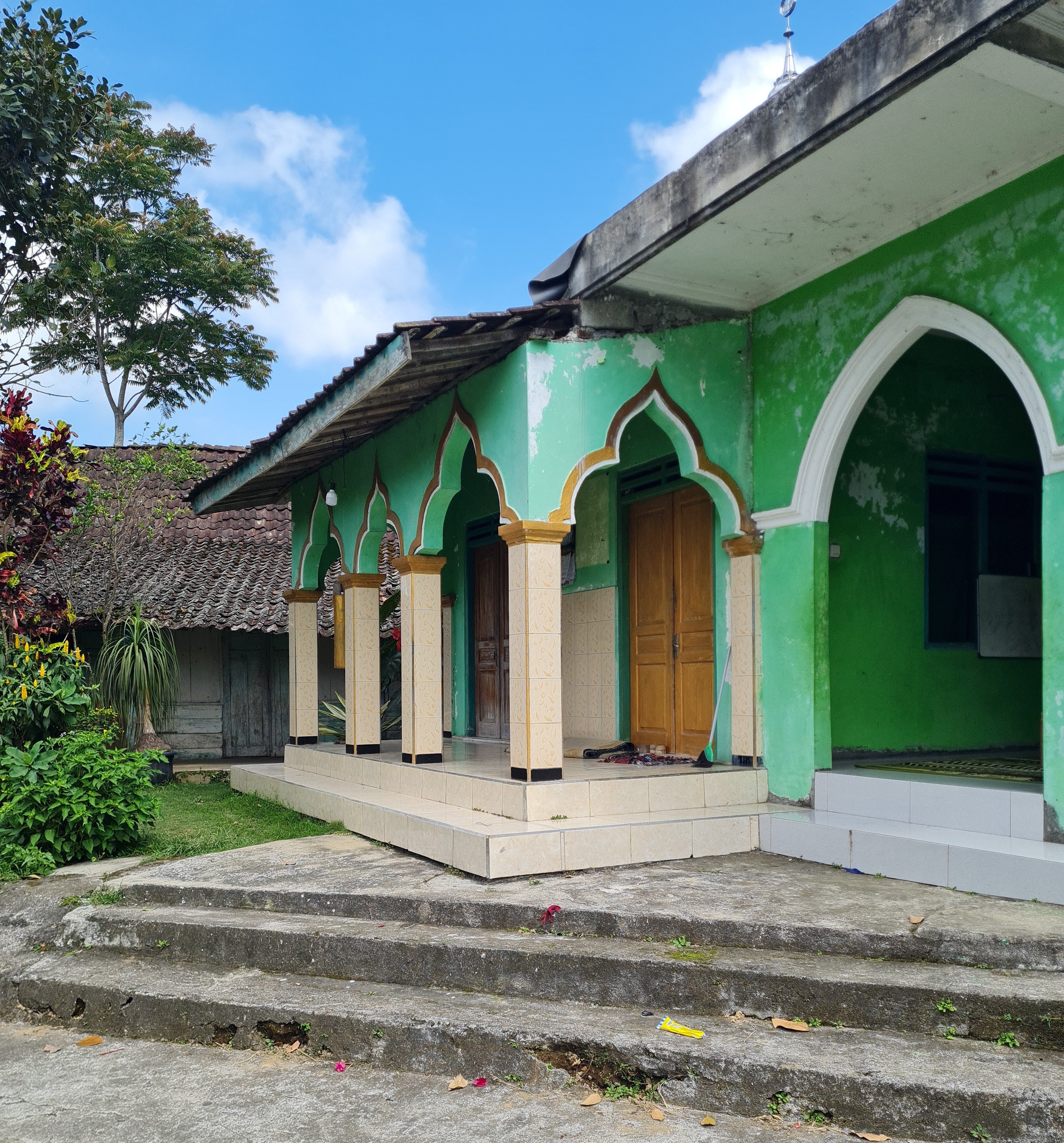 AL-MUSTAKIM