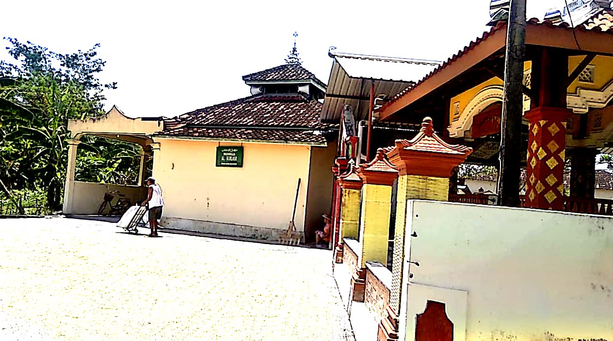 AL-IKHLAS