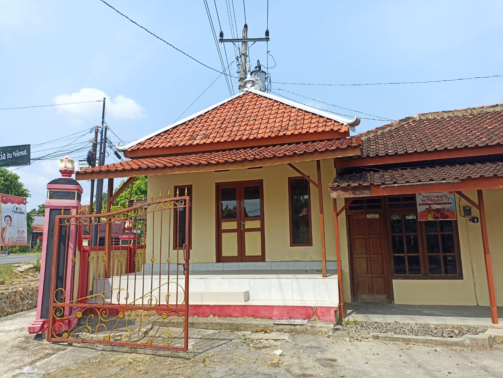 BALAI DESA GRAJEGAN