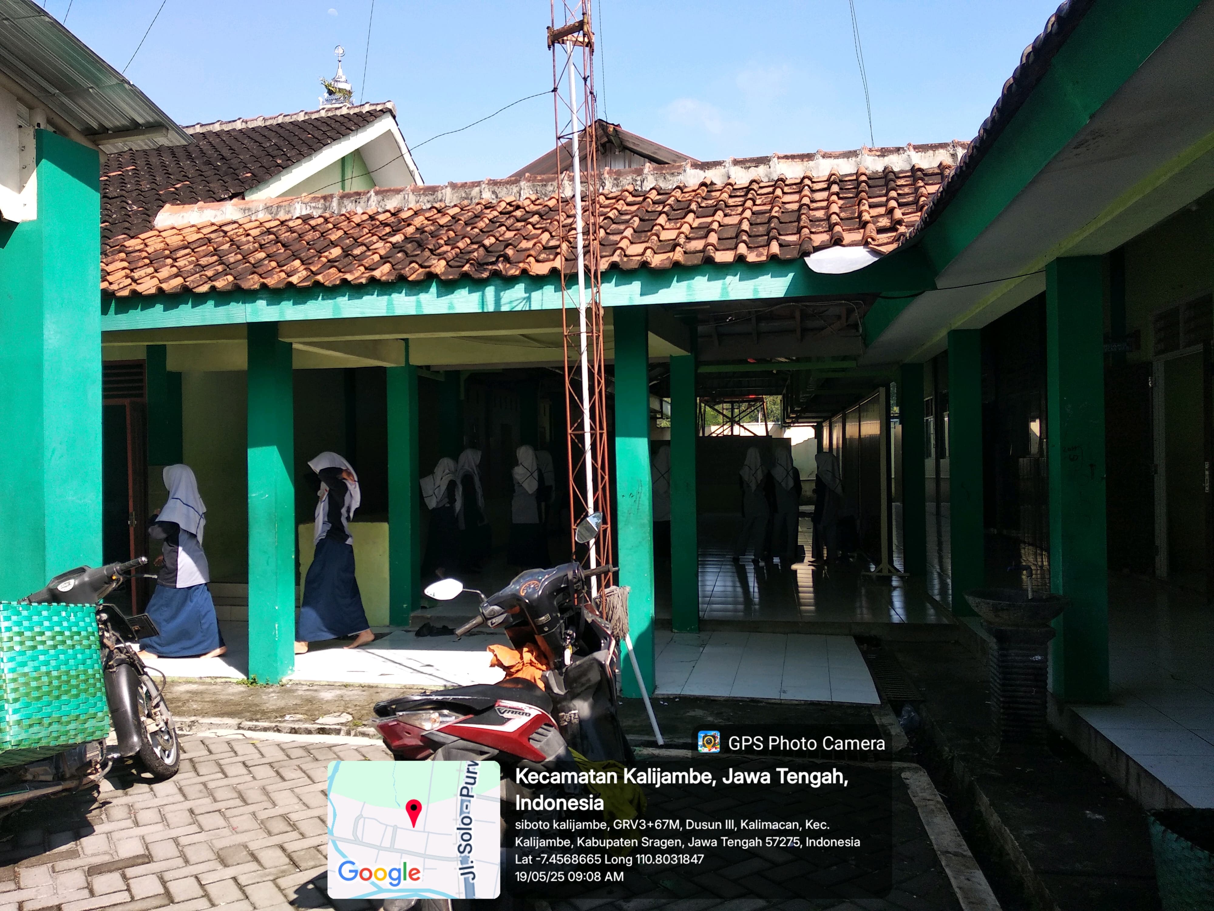 MUSHOLA MTSN 8 SRAGEN