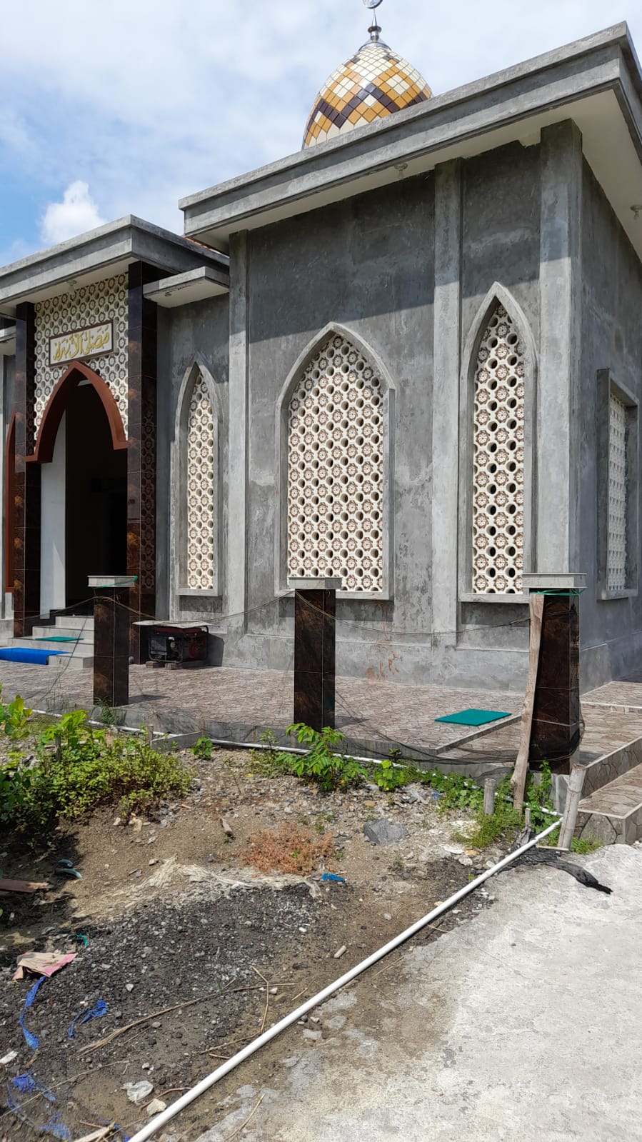 AL-ISTIQOMAH AL-ABROR