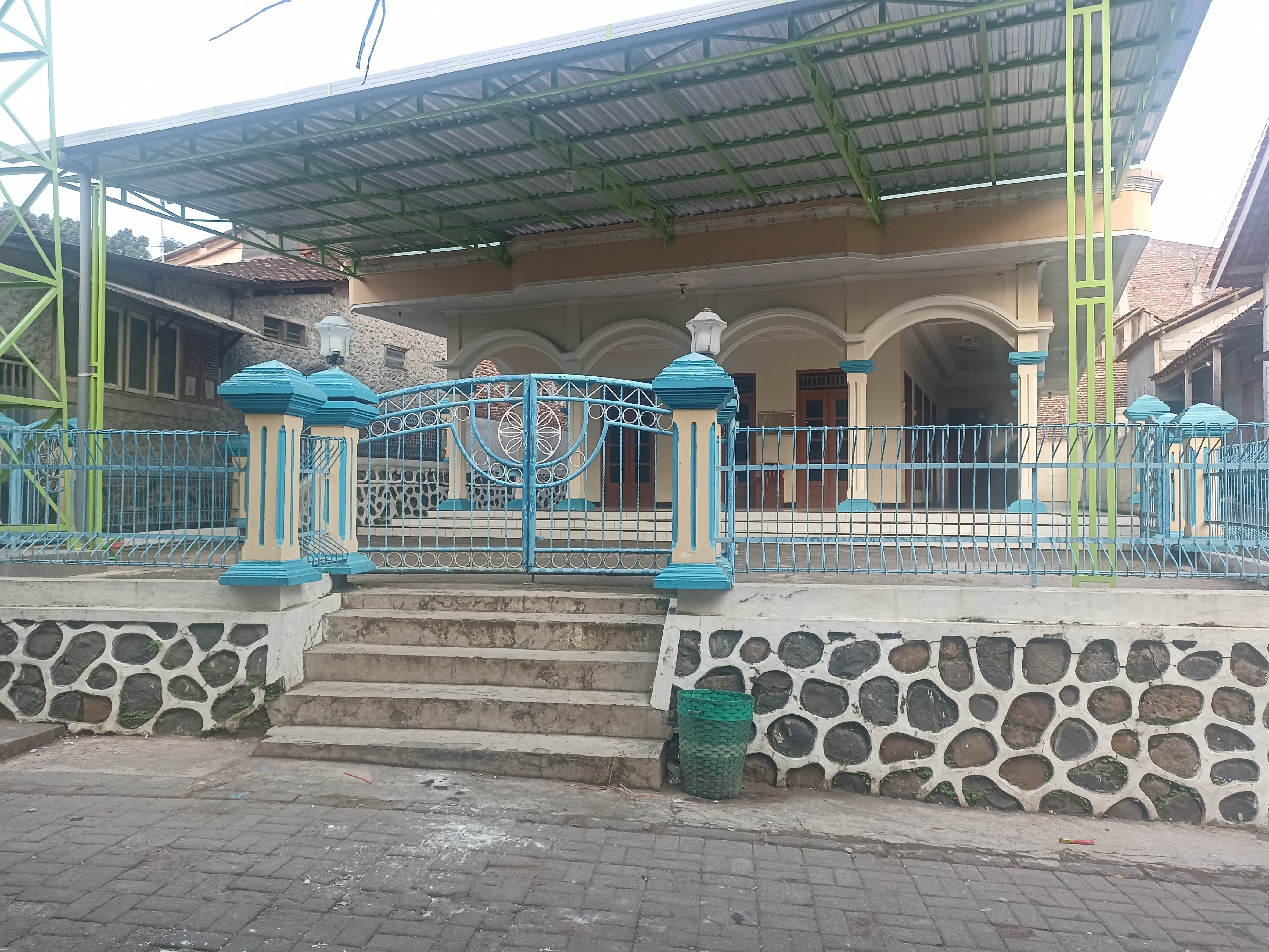 AL- FADLILAH