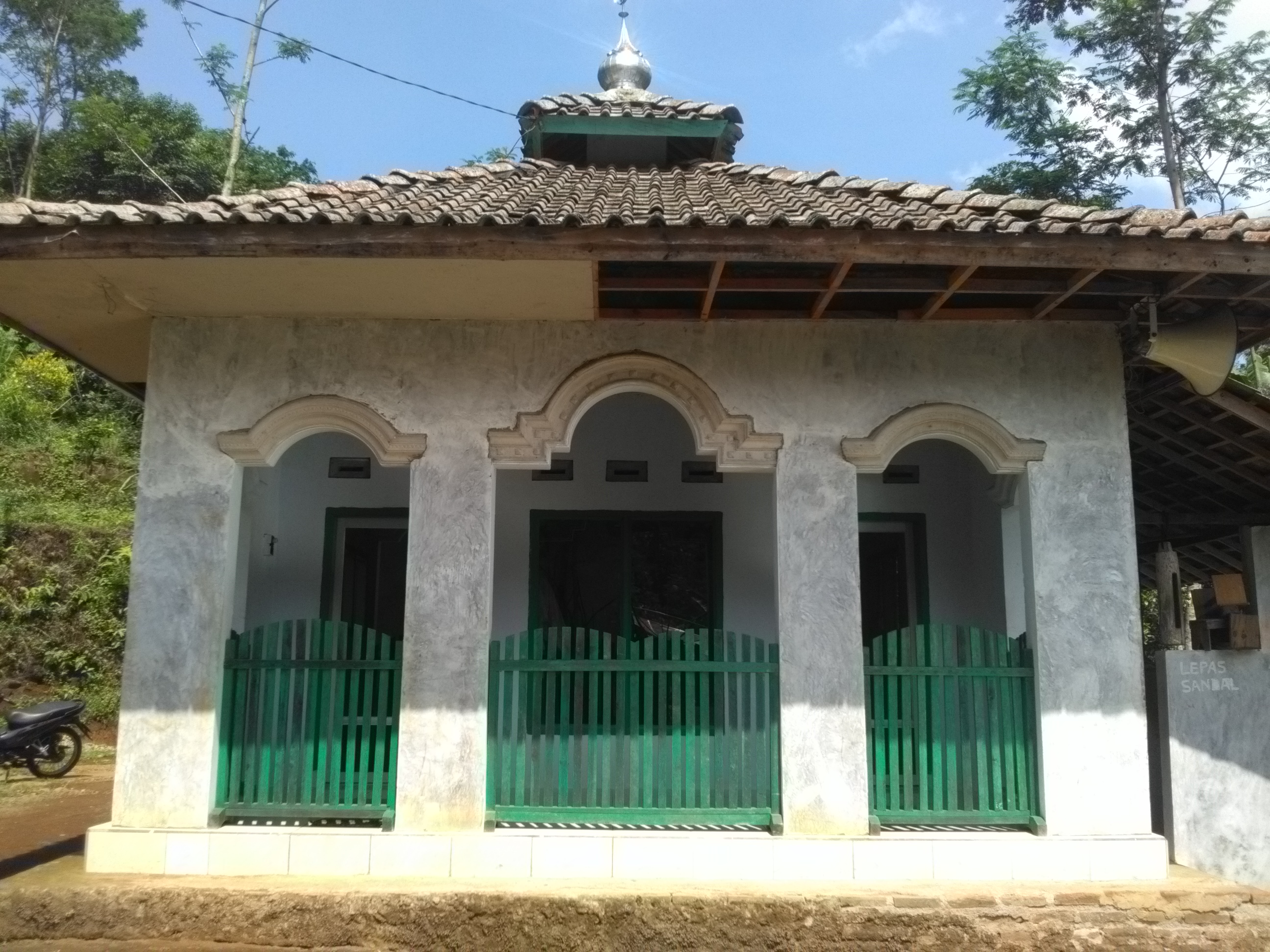 AL-IKHLAS