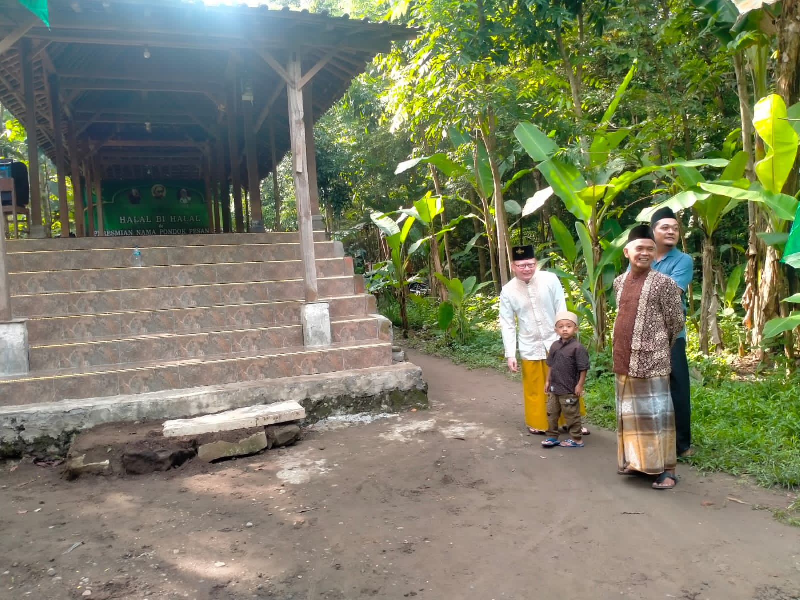LANGGAR KANOMAN PENDOPO SHOLAWAT SUNAN SUPROBO