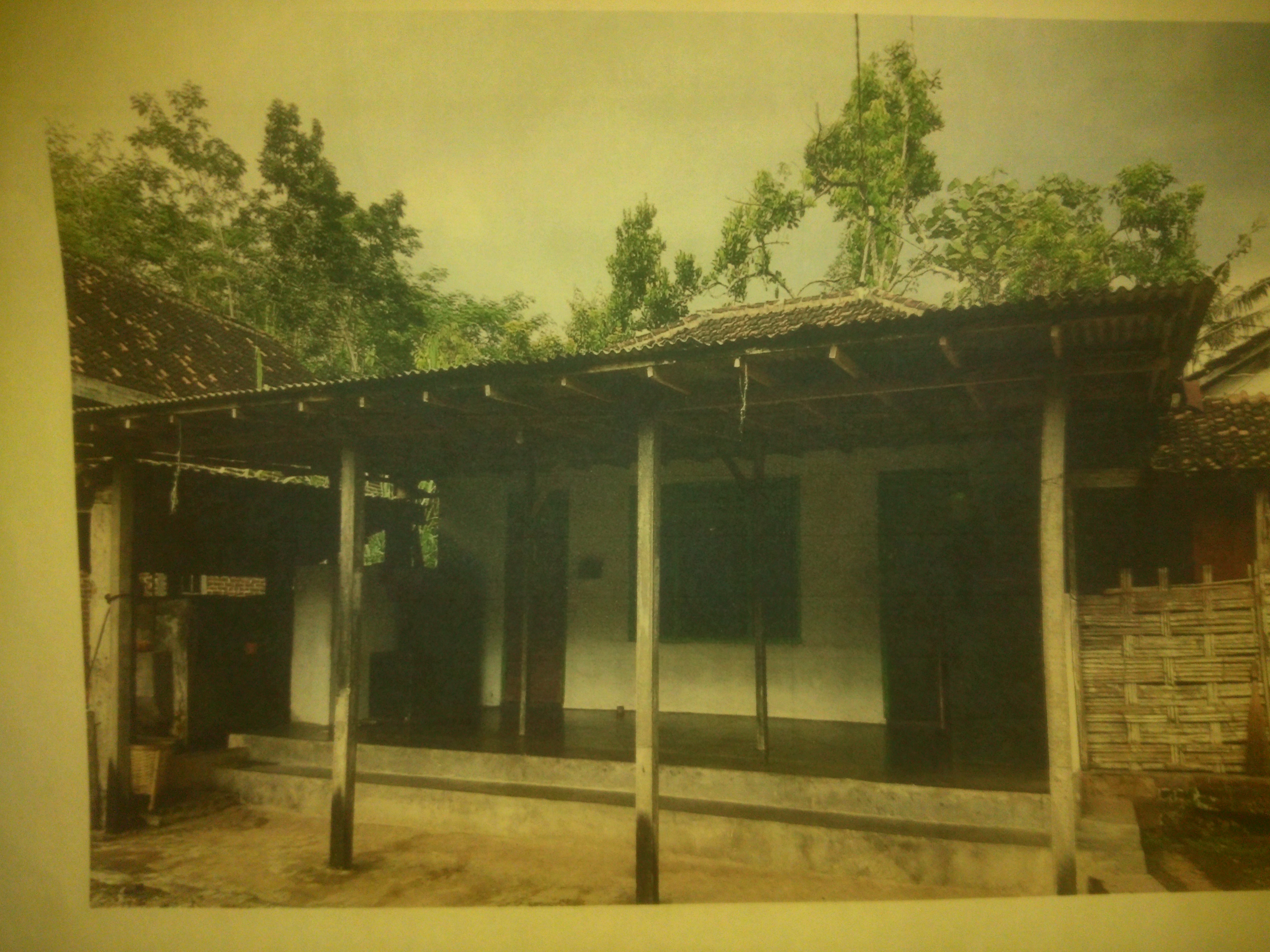 AL-MUHTAR