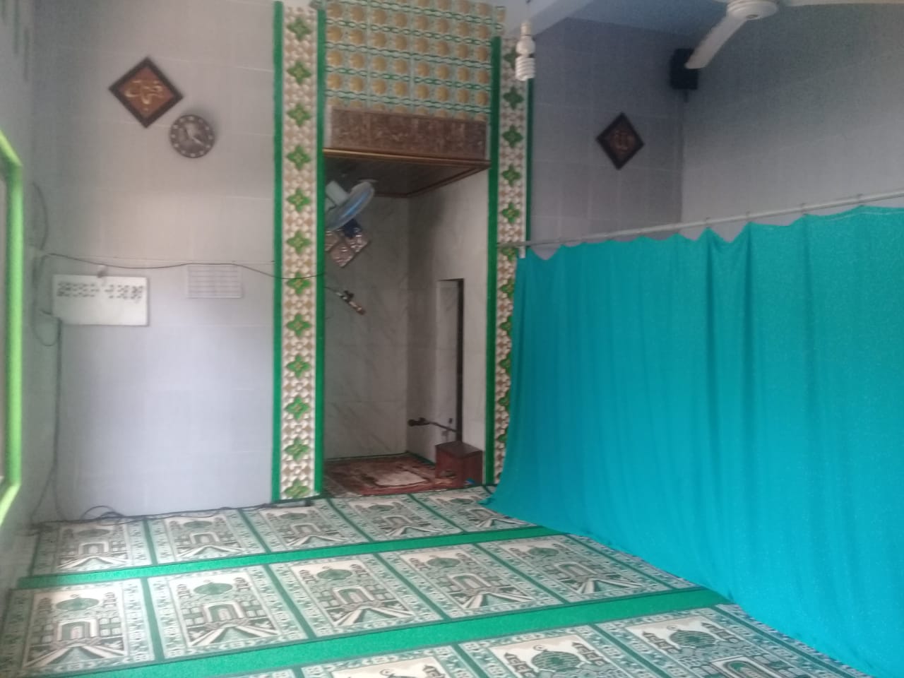 AL-MUKHLISIN