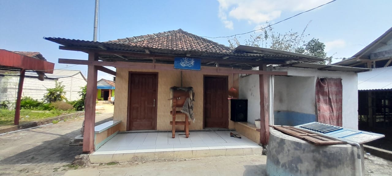 AL-MUTTAQIN JOMBLANG