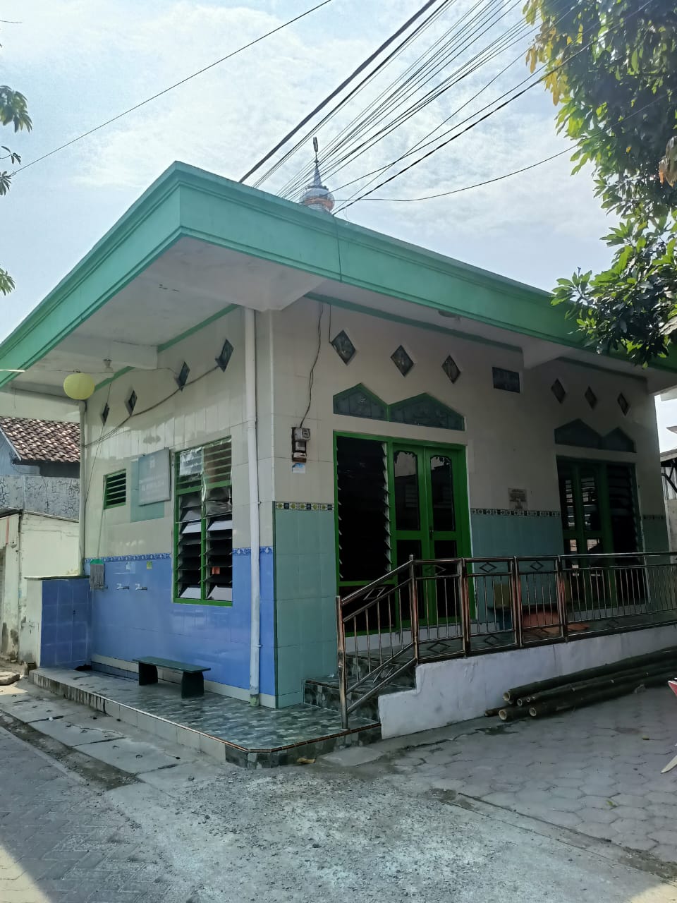 AL-MUKHLISIN
