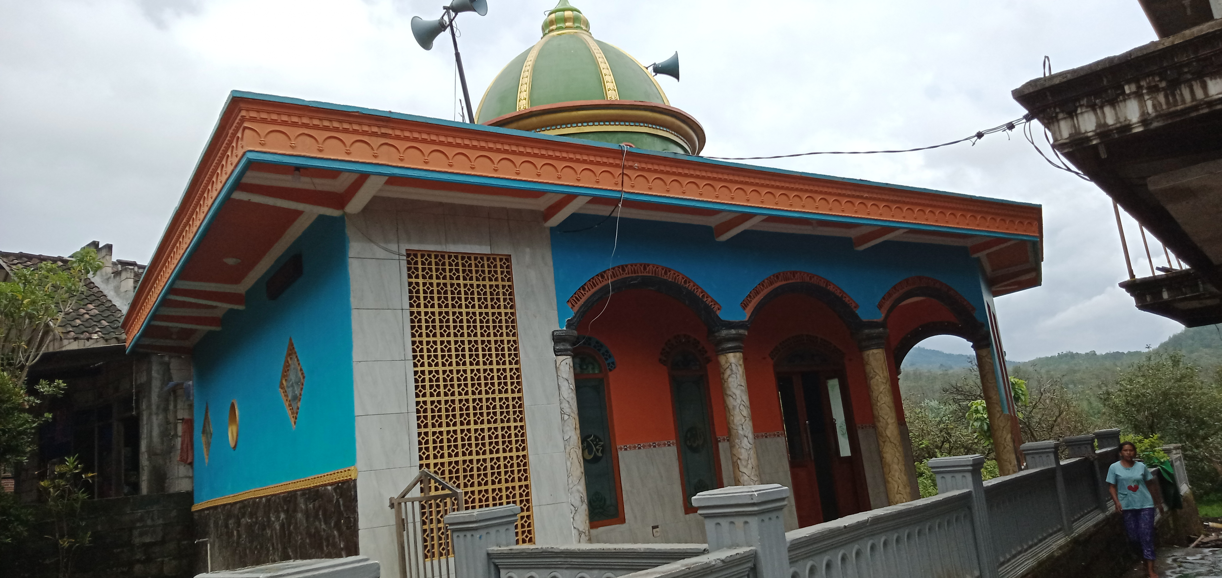 MAHALLUL MUNAJAD