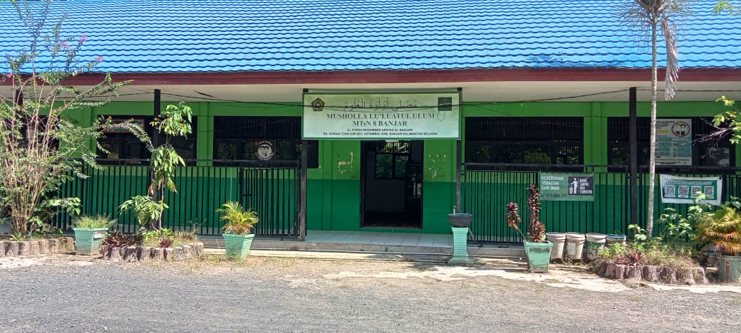 LU'LUATUL ULUM MTSN 8 BANJAR