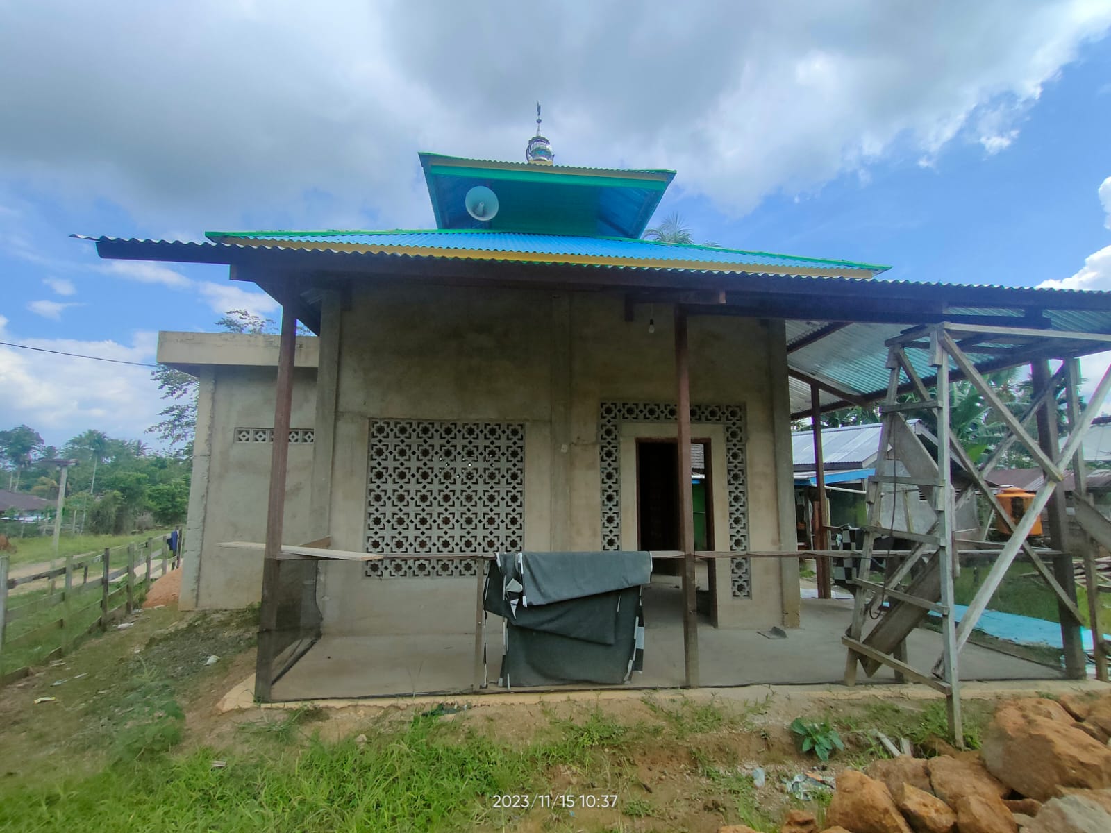 ROUDHOTUT THOLIBIN