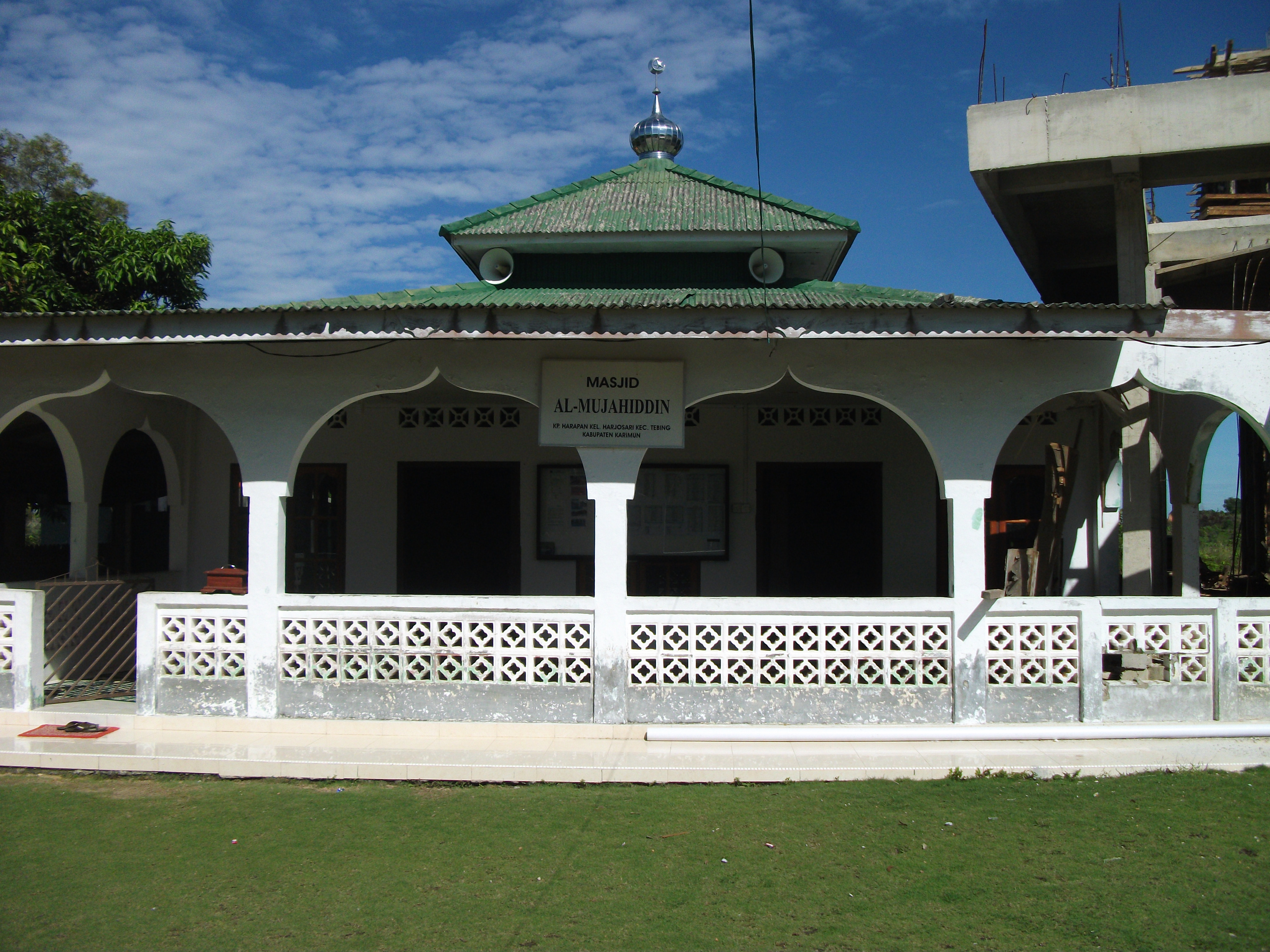 Masjid AL-MUJAHIDIN