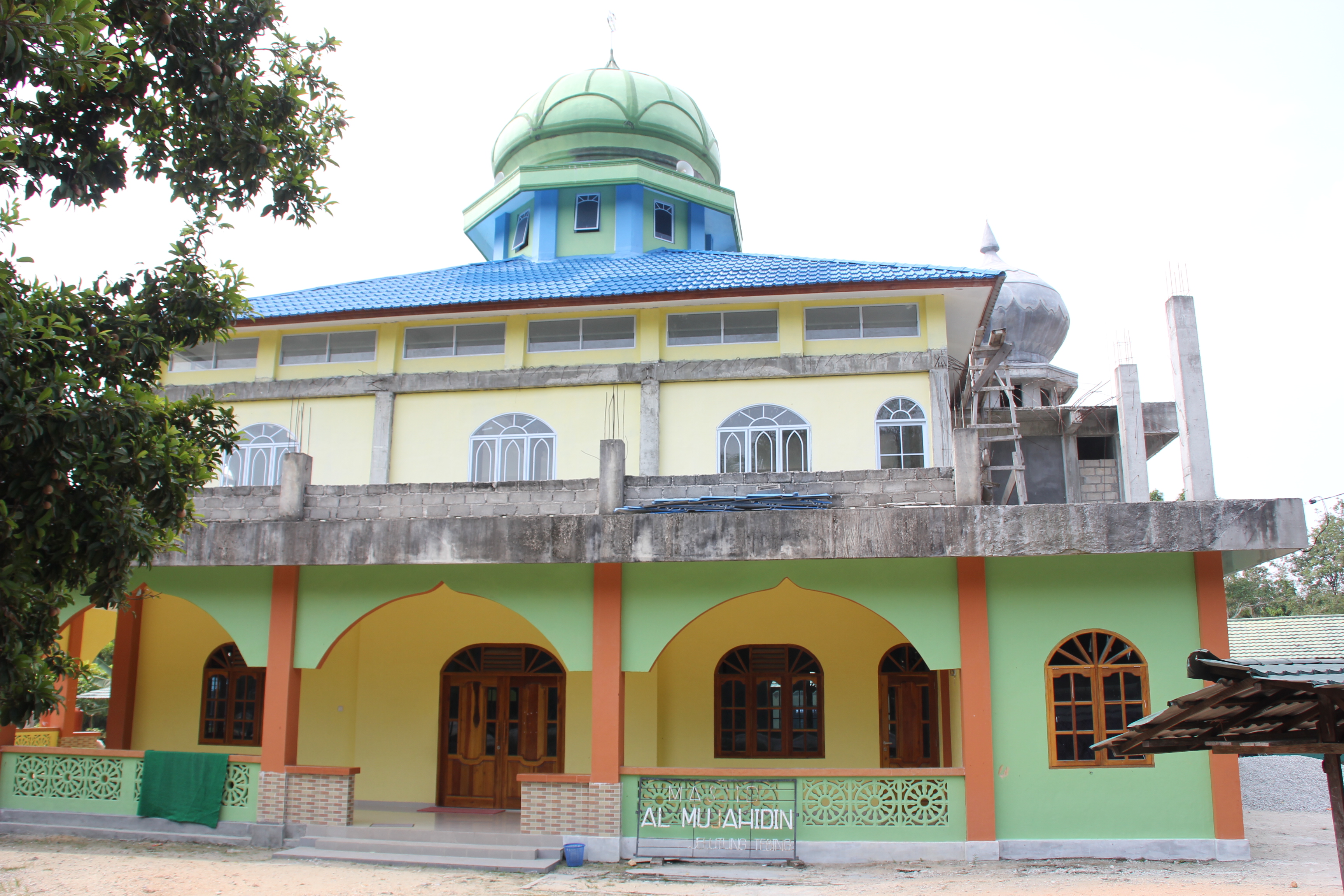 Masjid AL-MUJAHIDIN
