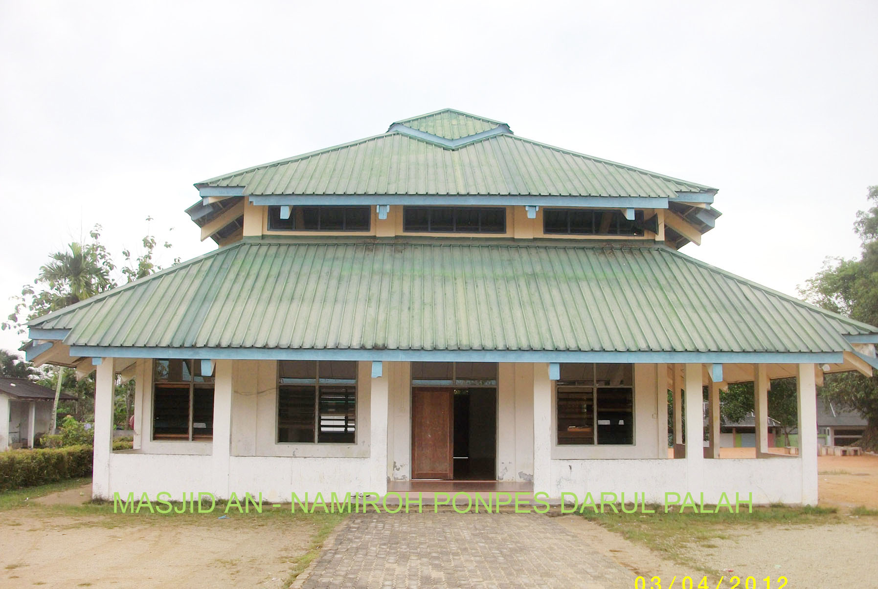 Masjid AN-NAMIRAH