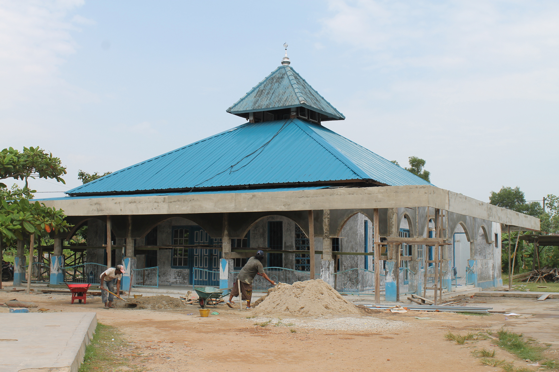 Masjid AL-BAHRI