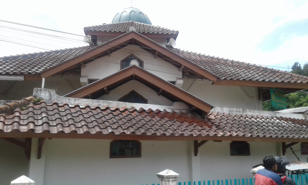 AL- ISTIQOMAH — 