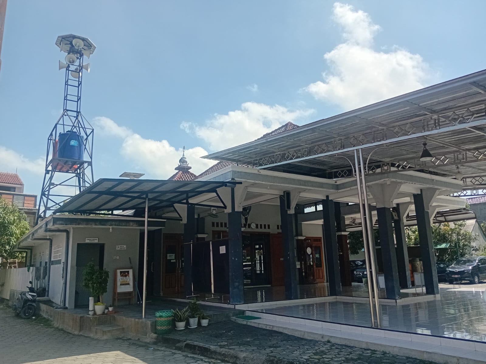 AL MUTTAQIN
