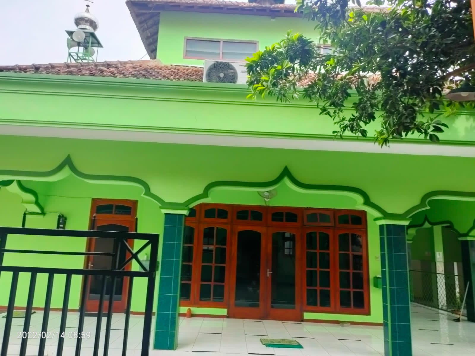 AKHLAKUL KARIMAH — 