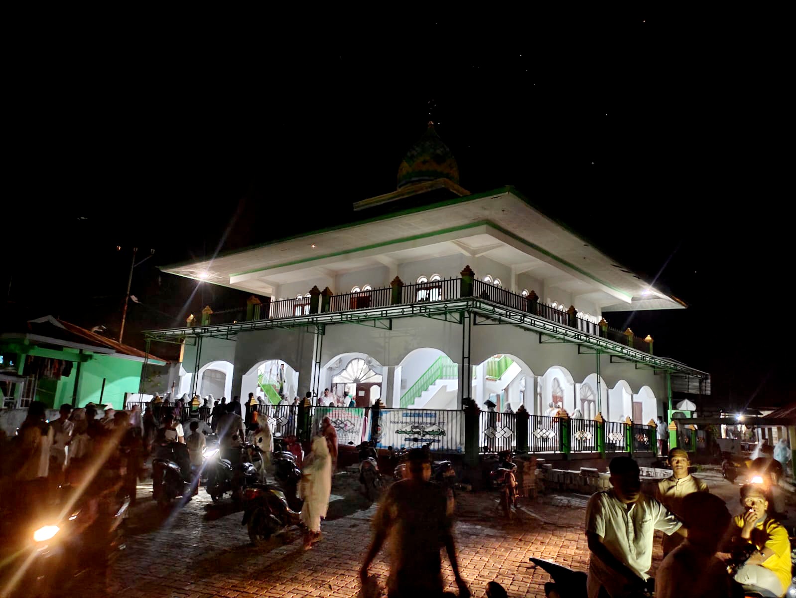 AL-MULTAZAM — 