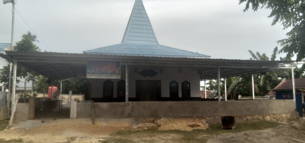 AL-MUSAFIR PELABUHAN FERRY TAMPO