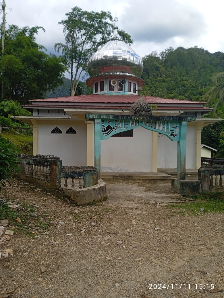 MASJID WUSTHA — 