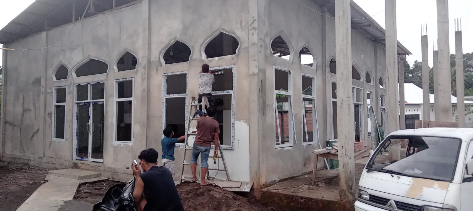 AL- MAT HUSIN