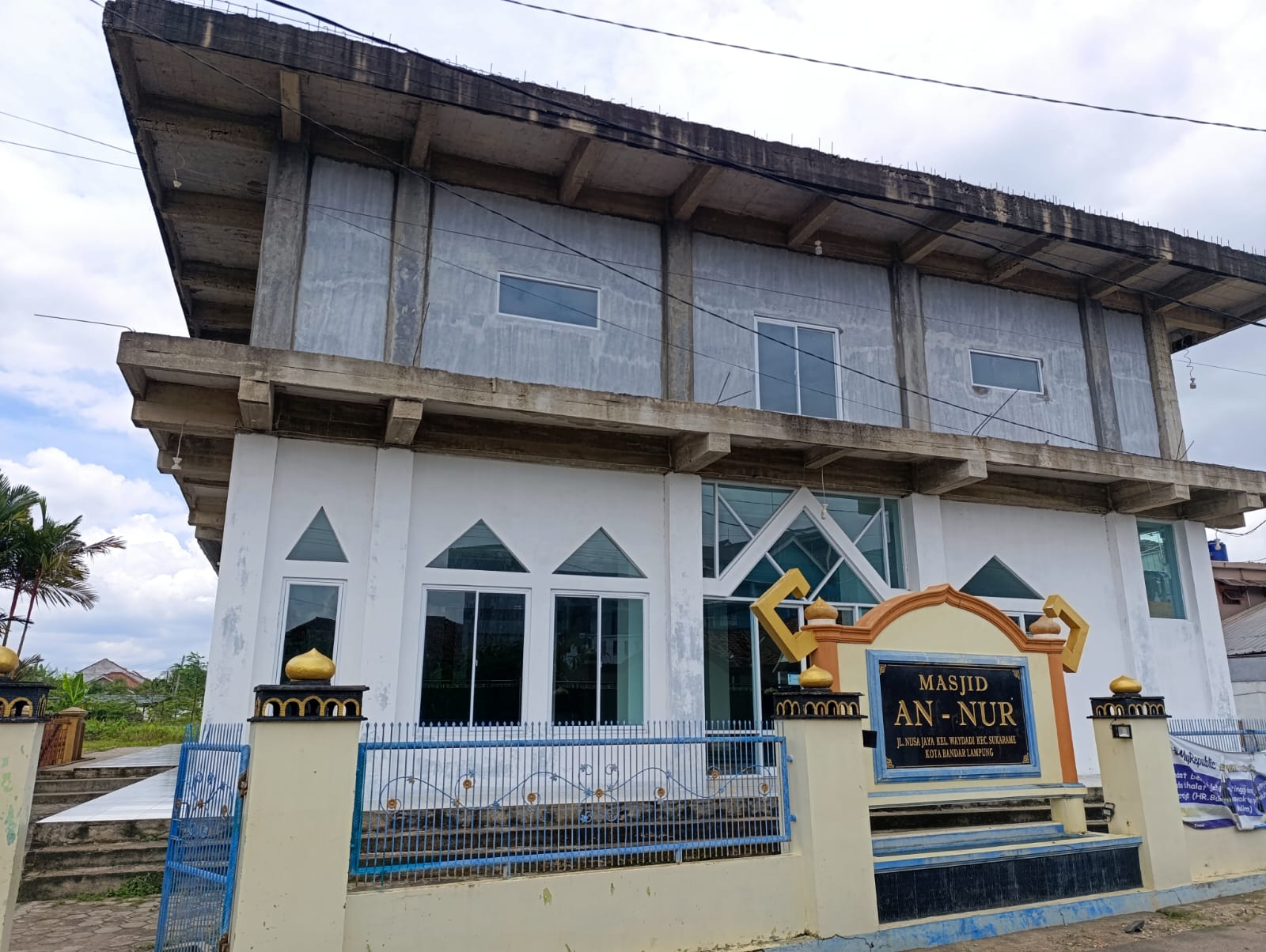 AN-NUR — 